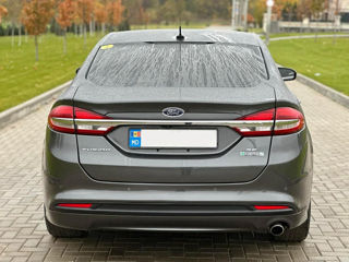 Ford Fusion foto 5