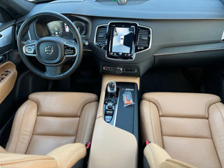 Volvo XC90 foto 8