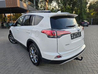 Toyota Rav 4 foto 4