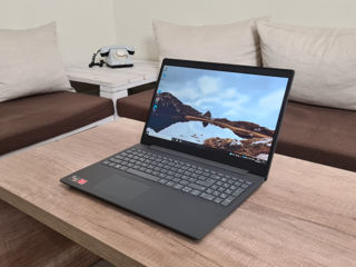 Lenovo 15.6" FullHD (Ryzen 5 3500U, ram 8Gb, SSD 256 NVME +500Gb HDD, Vega 8)