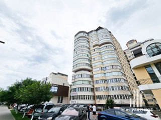 Apartament cu 3 camere, 122 m², Ciocana, Chișinău foto 3