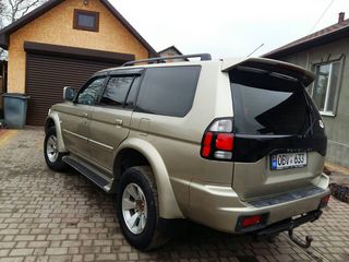 Mitsubishi Pajero Sport foto 4