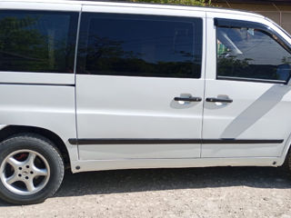 Mercedes Vito foto 2