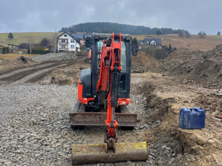 Kubota 2700 kg foto 5