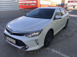 Toyota Camry foto 2