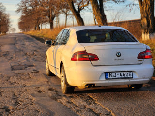 Skoda Superb foto 4