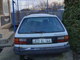 Volkswagen Passat foto 3