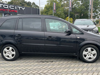 Opel Zafira foto 3