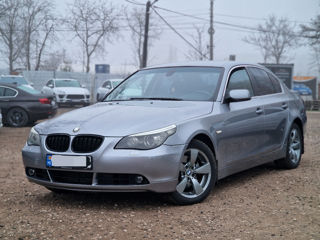 BMW 5 Series foto 3