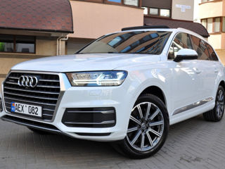 Audi Q7 foto 1