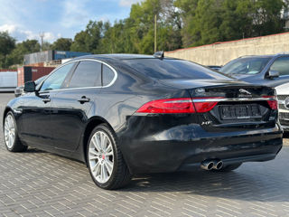 Jaguar XF foto 4