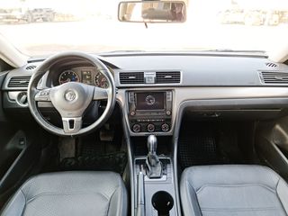 Volkswagen Passat foto 7