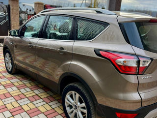 Ford Kuga foto 4