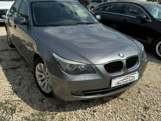 BMW 5 Series foto 1