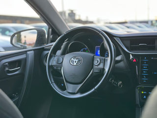 Toyota Auris foto 8