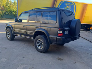 Mitsubishi Pajero foto 4