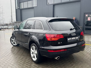 Audi Q7 foto 3