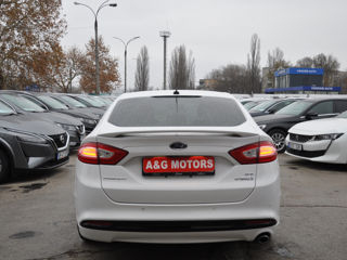 Ford Fusion foto 6