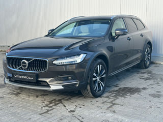 Volvo V90 Cross Country foto 2