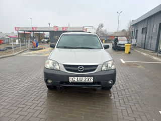 Mazda Tribute foto 2