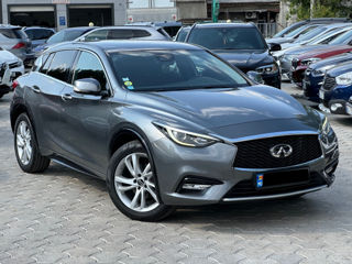 Infiniti Q30 foto 3