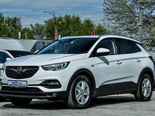 Opel Grandland X foto 1