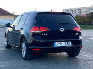 Volkswagen Golf foto 4