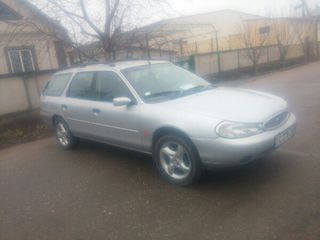 Ford Mondeo foto 3