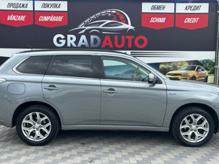 Mitsubishi Outlander foto 3