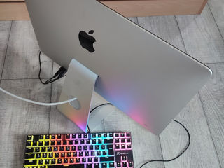 Продам iMac (с дисплеем Retina 4K, 21.5 дюйм.) foto 4