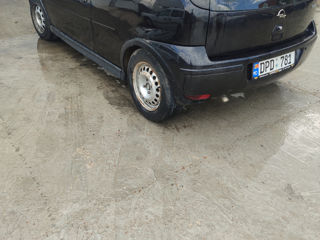 Opel Corsa foto 2