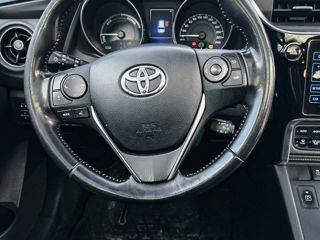 Toyota Auris foto 8