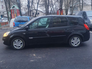 Renault Grand Scenic foto 3