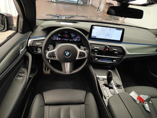 BMW 5 Series foto 6