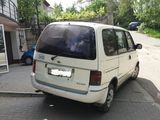 Nissan serena foto 4