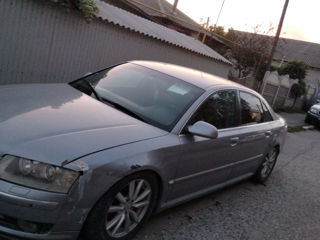 Audi A8 foto 4