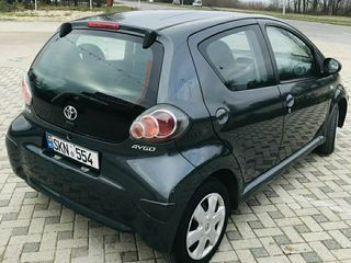 Toyota Aygo foto 1