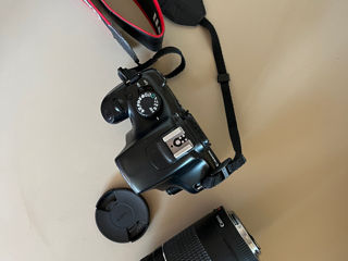 Vând Canon EOS 1100 D foto 5