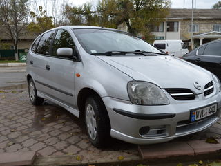 Nissan Almera Tino foto 3