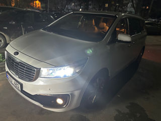 KIA Carnival foto 5