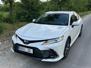 Toyota Camry фото 2