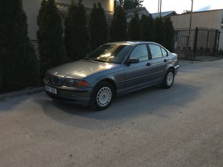 BMW 3 Series фото 0