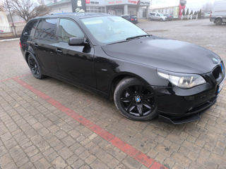 BMW 5 Series foto 2