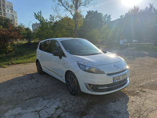 Renault Grand Scenic foto 2