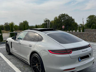 Porsche Panamera foto 8