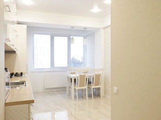 Apartament cu 2 camere, 50 m², Centru, Chișinău foto 5