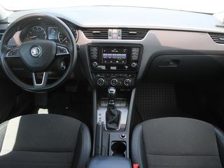 Skoda Octavia foto 8