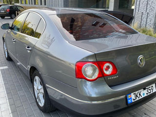 Volkswagen Passat foto 2