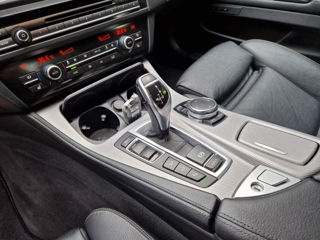 BMW 5 Series foto 5