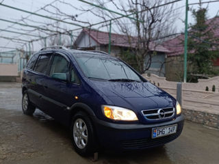 Opel Zafira foto 7